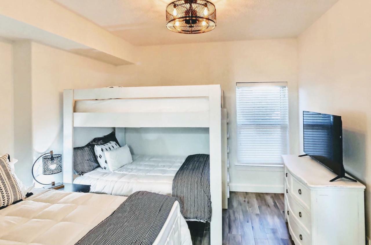 Barefoot Bliss - Beachfront Condo - Sleeps 12 Panama City Beach Zewnętrze zdjęcie